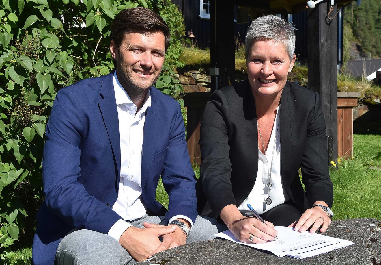 Runar Wiik er styreleder og Inger Grete Lundemo nestleder i styret for den nye SpareBank 1 Nordmøre. Faximile fra TK.no